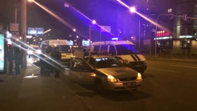 В Купчино произошло ДТП с участием полицейской "Шкоды": пострадали 4 человека