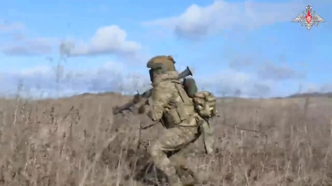 Минобороны: российские штурмовики захватили очередные позиции на Купянском направлении