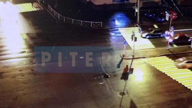 Авария на перекрестке Попова и Медиков попала на видео