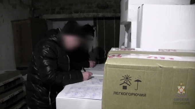 В Омске завершено расследование уголовного дела о незаконном обороте безакцизных табачных изделий 