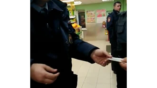 Житель Краснодара снял на видео хамство и торг замдиректора «Пятерочки» 