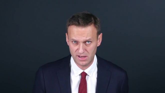 Навальный согласился на дуэль с Золотовым 