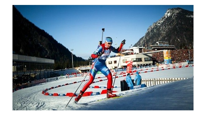 Мартен Фуркад выиграл масс-старт Чемпионата Мира. Россияне попали в десятку