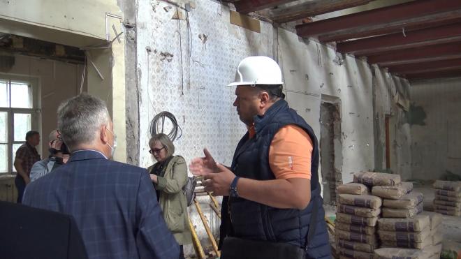 Председатель комитета образования Ленобласти проверил ход строительства социальных объектов