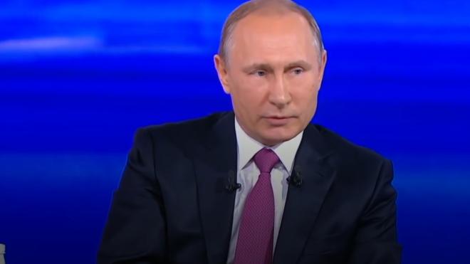 Путин рассказал о звонящих в Кремль внуках