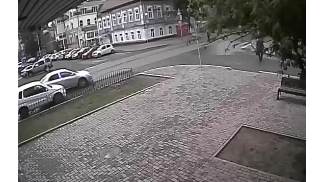 Машина ДПС в Томске сбила адвоката по делам о ДТП