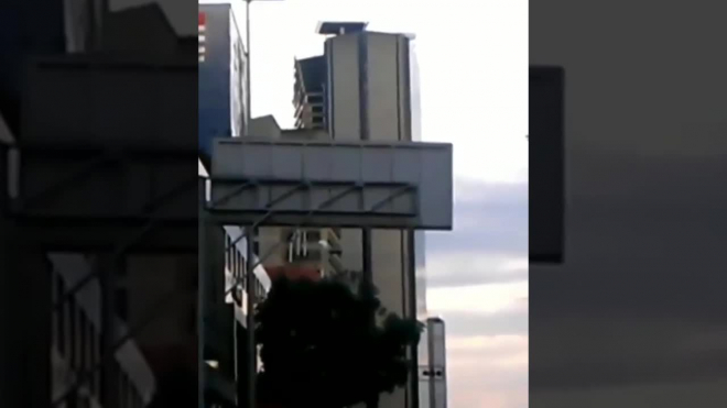 В Венесуэле накренился 200-метровый небоскреб