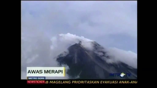 Индонезийский вулкан вновь ожил