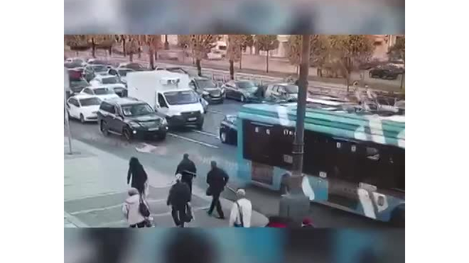 На Московском проспекте подстрелил сбежавшего обвиняемого в разбое