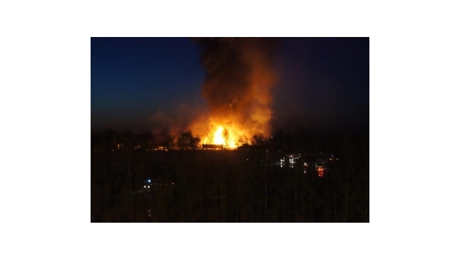 Пожар в ТЦ «Глобус» во Владимире тушили 3 часа, выгорело 500 кв. м помещений