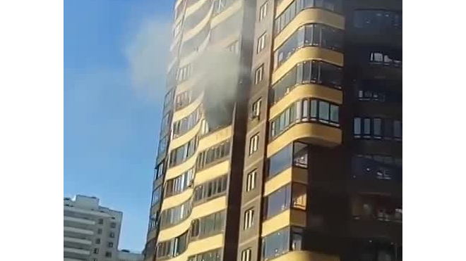 На Кузнецова произошел пожар в жилом доме