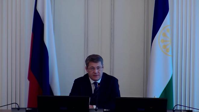 Хабиров призвал чиновников привиться от COVID-19