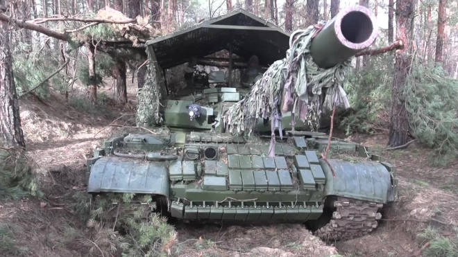 МО РФ сообщило о поражении танком Т-62М опорного пункта ВСУ на правом берегу Днепра