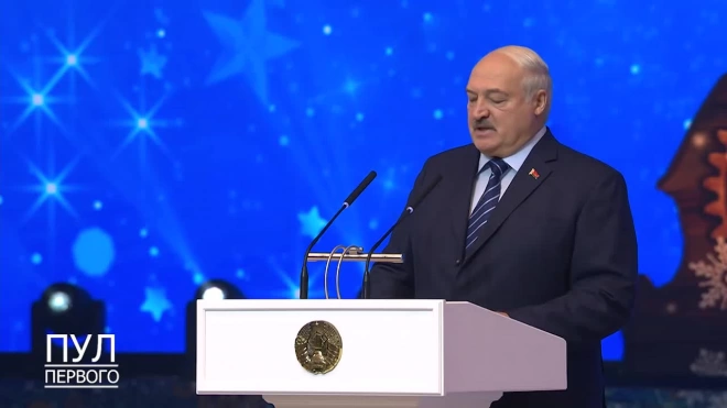 Лукашенко пригласил в Белоруссию всех потерявших мир в своих странах