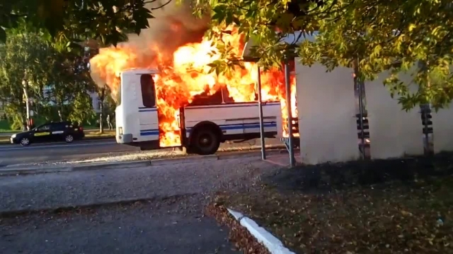 Пожар маршрутки в Кемерово попал на видео