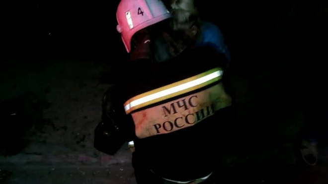 Видео: сгорел многоэтажный дом в Астрахани