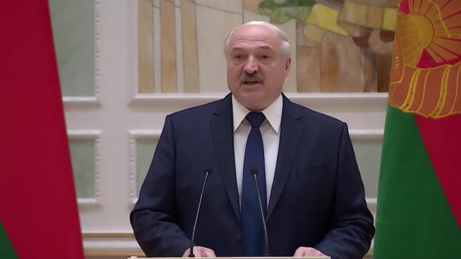 Лукашенко пообещал оставлять без рук тех, кто тронет силовиков