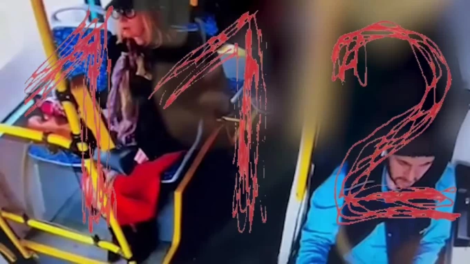 Опубликованы кадры из салона автобуса, который упал в Мойку