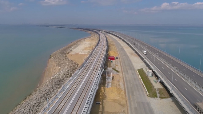 Аксенов оценил запуск железнодорожного движения по Крымскому мосту