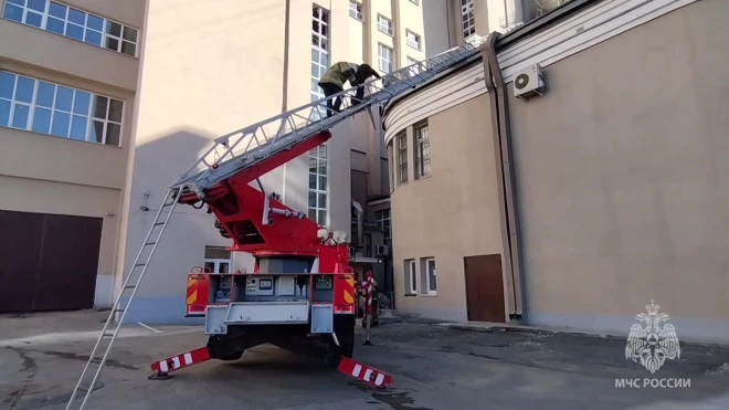 В Екатеринбурге локализовали пожар в театре