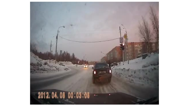 Головная машина из кортежа Дмитрия Медведева попала в аварию