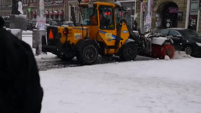 За первые дни ноября в Петербурге выпало 2/3 от объема снега прошлой зимы