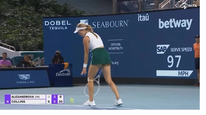 Российская теннисистка Александрова не смогла выйти в финал турнира в Майами