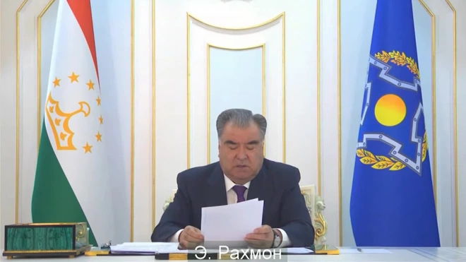 Президент Таджикистана призвал создать вокруг Афганистана "пояс безопасности"