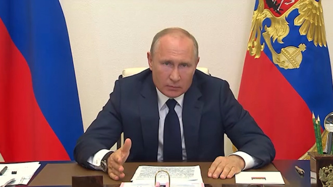 Путин приказал "Газпрому" бесплатно подключать россиян к газу