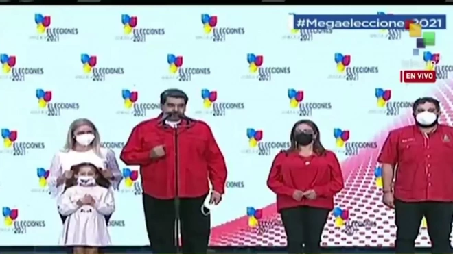Мадуро объявил об убедительной победе социалистов на выборах в Венесуэле
