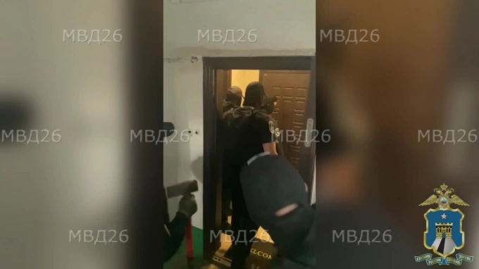 В Ставрополье задержали подозреваемых в серии краж ювелирных изделий из домовладений