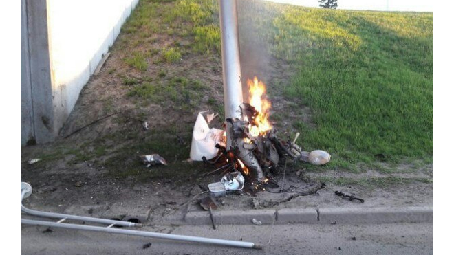Уфа: В ДТП автомобиль разорвало на части, водитель и пассажир чудом остались живы