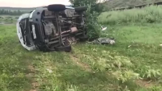 В Иркутской области в ДТП с пьяным водителем скорой погибла беременная женщина