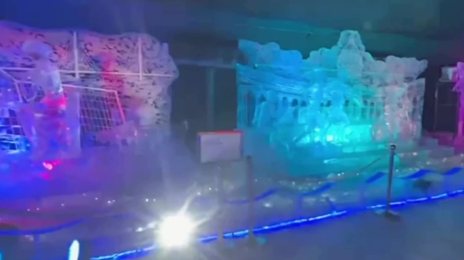 В Петропавловской крепости открылся фестиваль ледовых скульптур "КроншЛед"