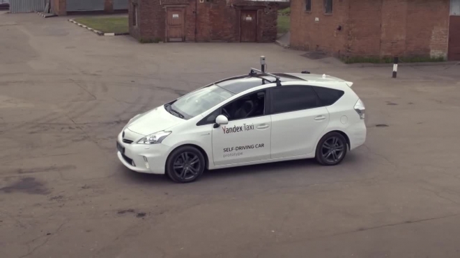 "Яндекс" показал прототип беспилотного автомобиля