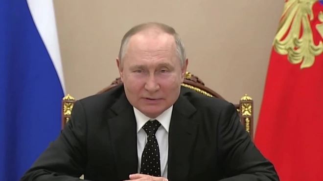 Путин назвал западное сообщество "империей лжи"
