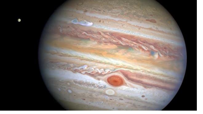 "Хаббл" зафиксировал мощный белый шторм на Юпитере