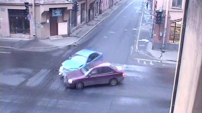 «Chevrolet» и «Hyundai» нашли друг друга на улице Ленина