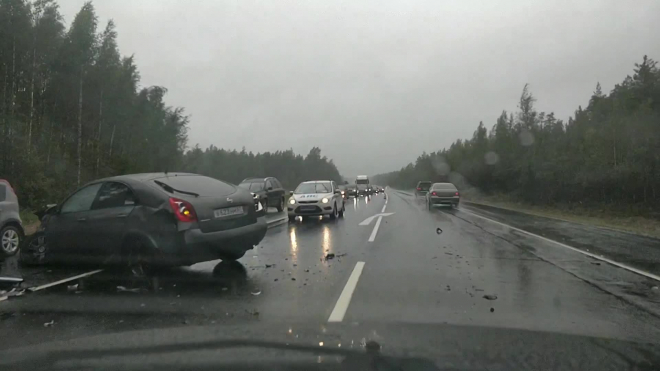 Авария создала четырехкилометровую пробку на трассе "Скандинавия"