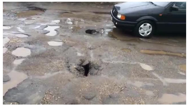 В городе воинской славы Вязьме мост получил сквозные ранения