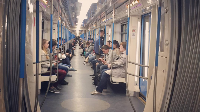 В Московском метрополитене на "оранжевой" ветке запустили новый поезд "Москва"