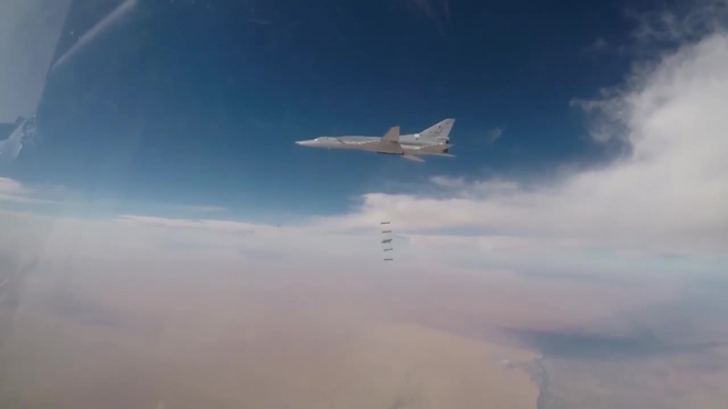 Минобороны РФ опубликовало видео нанесенных ударов по террористам в сирийском Абу-Кемале