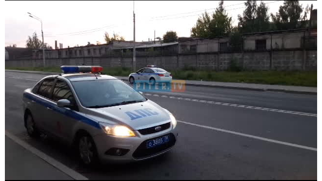 Сотрудники Госавтоинспекции проверили петербуржских автовладельцев на трезвость 