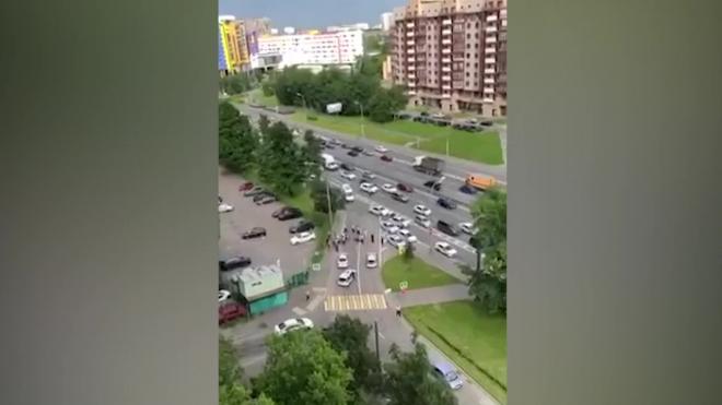 СК опроверг факт смерти стрелявшего по полицейским в Москве