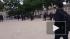 Французская полиция в знак протеста перекрыла Елисейские Поля