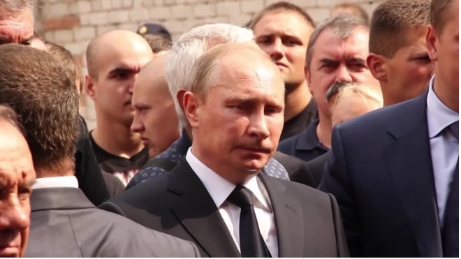 Россияне доверяют президенту меньше, чем армии