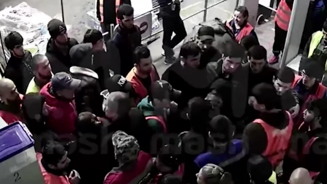 Мигранты устроили массовую драку на складах "Озона" в подмосковном Пушкине 