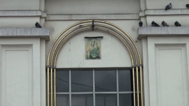 Петербуржцы - за восстановление храмов