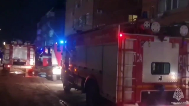 В Краснодаре четыре квартиры получили повреждения при пожаре в многоквартирном доме