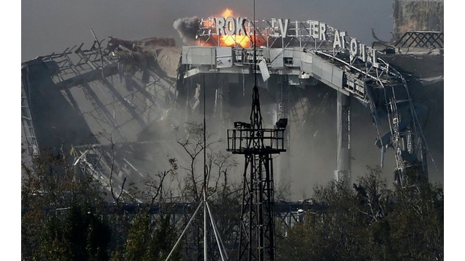Новости Новороссии: в донецком аэропорту взорвано здание старого терминала